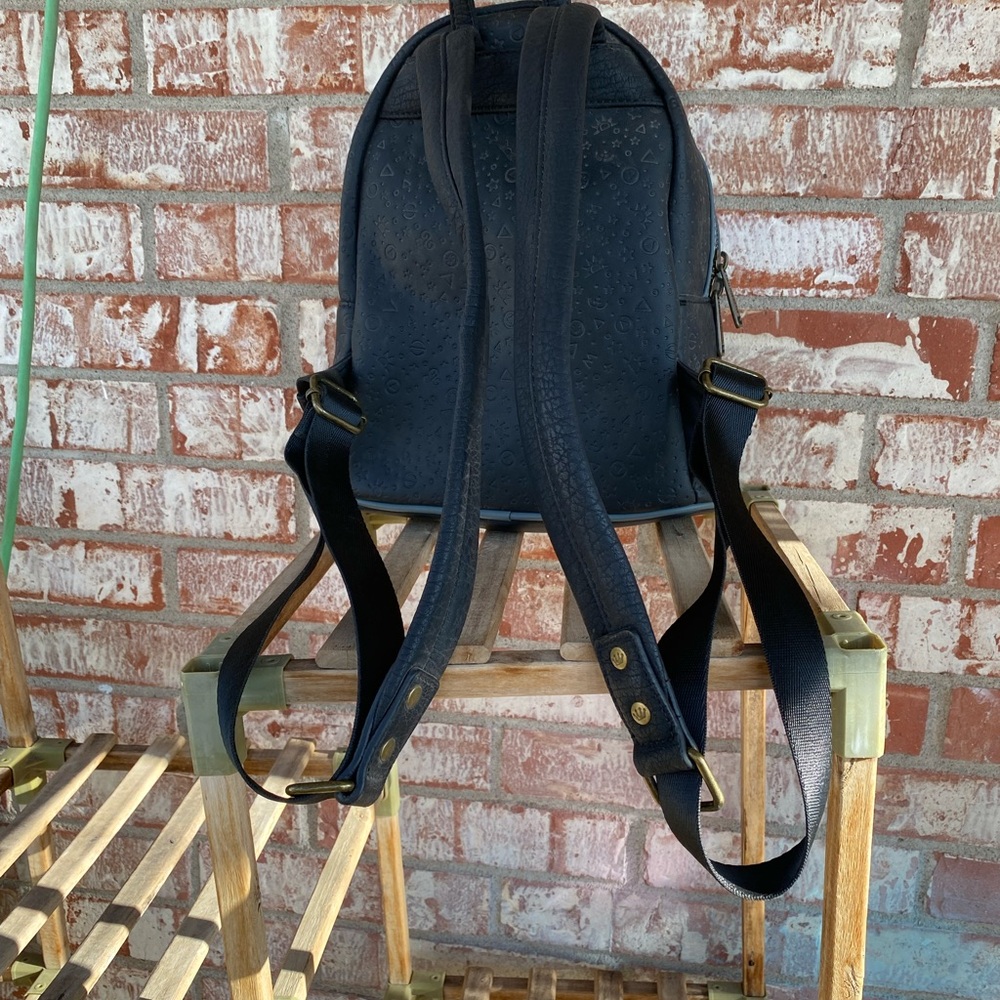 Loungefly Mini Backpack Hocus Pocus Design - image 4